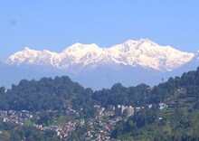 Beautiful Kanchenjungha: শ্বেতশুভ্র কাঞ্চনজঙ্ঘা, মন ভাল করা সকাল