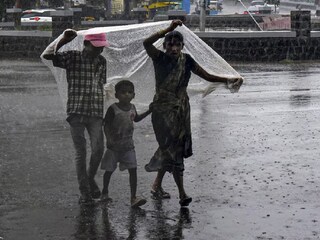 IMD-র তরফ থেকে কোঙ্কন ও মহারাষ্ট্রের বেশ কিছু অঞ্চল জুড়ে বজ্রবিদ্যুৎ সহ বৃষ্টিপাতের কমলা সতর্কতা জারি রয়েছে৷