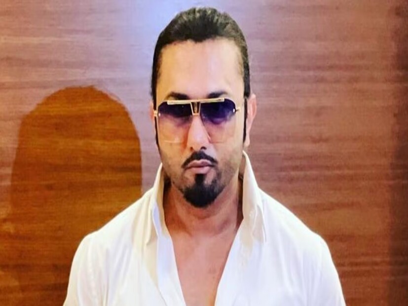 সমস্ত মাদকাসক্তি থেকে নিজেকে সরিয়ে এই মুহূর্তে নতুন করে বাঁচতে চাইছেন। খুব শীঘ্রই একটি ডকুমেন্টারিতে দেখা যাবে এই বিখ্যাত গায়ককে। নিজের জীবন নিয়ে কথা বলবেন তিনি। 