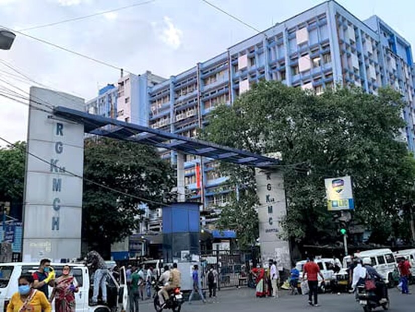 আরজি কর কাণ্ডের প্রতিবাদে কল্লোলিনী কলকাতা গোটা বিশ্বের কাছে প্রতিবাদ নগরী হিসেবে আর‌ও একবার পরিচিত হয়ে উঠেছে। রাজ্যের পাশাপাশি দেশ তো বটেই, এমনকি বিশ্বের বিভিন্ন প্রান্তের মানুষ দোষীদের দৃষ্টান্তমূলক শাস্তির দাবিতে সরব হয়েছেন। অনাবাসী বাঙালিদের পাশাপাশি তাঁরাও গ্লোবাল প্রটেস্ট ডে-তে ন্যায়বিচার চেয়ে পথে নেমেছেন।