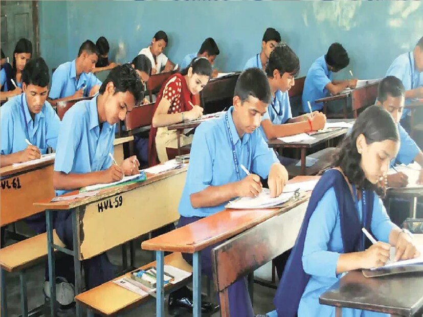মূলত দ্বাদশ শ্রেণির পড়ুয়াদের এই টাকা দেওয়া হত। তবে এবছরে আগেই ঘোষণা করা হয়েছিল যে একাদশ শ্রেণির ছাত্রছাত্রীদেরও এই টাকা দেওয়া হবে। কবে অ্যাকাউন্টে ঢুকবে টাকা? এল বড় আপডেট।