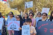 মার্কিন মুলুকে জায়গায় জায়গায় বাংলায় প্ল্যাকার্ড! 'জাস্টিস' চেয়ে প্রতিবাদ