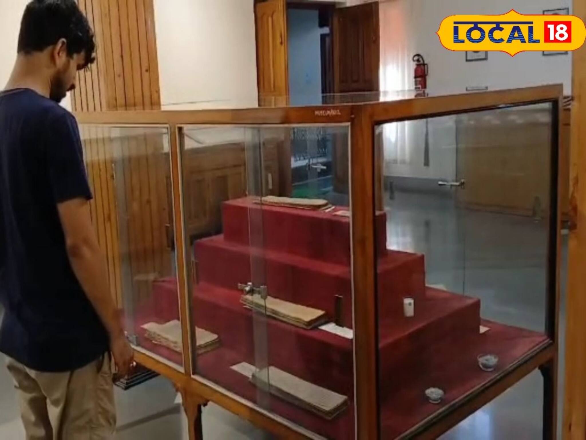 তালপাতায় লেখা মনসামঙ্গলের মনসামঙ্গল, বৈষ্ণব পদাবলীর পাণ্ডুলিপি...!