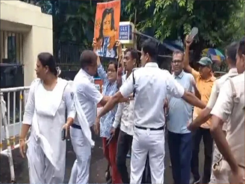 এমনকী তদন্ত ভুল পথে চালনা করা ও সিবিআই তদন্তকারীদের বিভ্রান্ত করার অভিযোগ ছিল টালা থানার বিরুদ্ধে। 