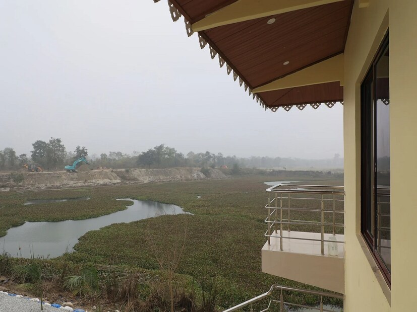 স্বল্প খরচে থাকা খাওয়ার এই ব্যবস্থা রাজ্য সরকারের উদ্যোগে গ্রাম উন্নয়ন প্রকল্পের অংশ, যার নাম হল এই আনন্দমঠ। (রিপোর্টার-- সুরজিৎ দে)