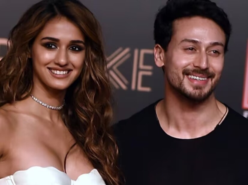 আসলে ‘বড়ে মিয়াঁ ছোটে মিয়াঁ’ ছবি থেকে বেশ ভালই প্রত্যাশা ছিল টাইগার শ্রফের। কিন্তু ছবিটি ফ্লপ হওয়ামাত্রই অভিনেতার মূল্য ইন্ডাস্ট্রিতে বেশ কমে গিয়েছে। এক-একটি ছবির জন্য ৯ কোটি টাকা করে পারিশ্রমিক নিতেন টাইগার। কিন্তু বড় বাজেটের ‘বড়ে মিয়াঁ ছোটে মিয়াঁ’ ফ্লপ হওয়ার পরে নিজের পারিশ্রমিক ৩ কোটি টাকা নামিয়ে দিয়েছিলেন অভিনেতা।