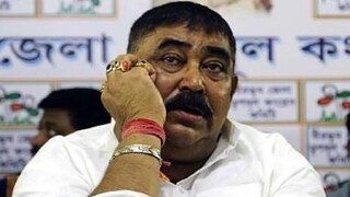 কী করলেন অনুব্রত? কী করলেন অনুব্রত?