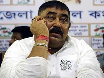 কী করলেন অনুব্রত?