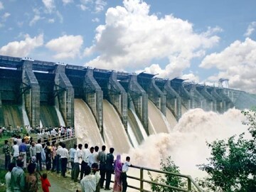 বিপুল পরিমাণ জল ছাড়ল ডিভিসি! পুজোর আগে বন্যার আশঙ্কা দক্ষিণবঙ্গের একাধিক জেলায়