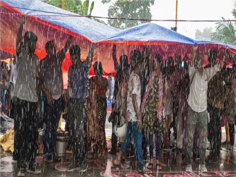 চিকিৎসকরা এদিন দাবি করেন, ভিডিও ছাড়াই মিটিংয়ে রাজি ছিলেন তাঁরা, শুধু মিনিটস-এ দু’পক্ষের সই চাওয়া হয়েছিল৷ তখন স্বাস্থ্য প্রতিমন্ত্রী এসে জানালেন অনেক দেরি হয়ে গিয়েছে আর সম্ভব নয় বৈঠক। প্রতীকী ছবি।