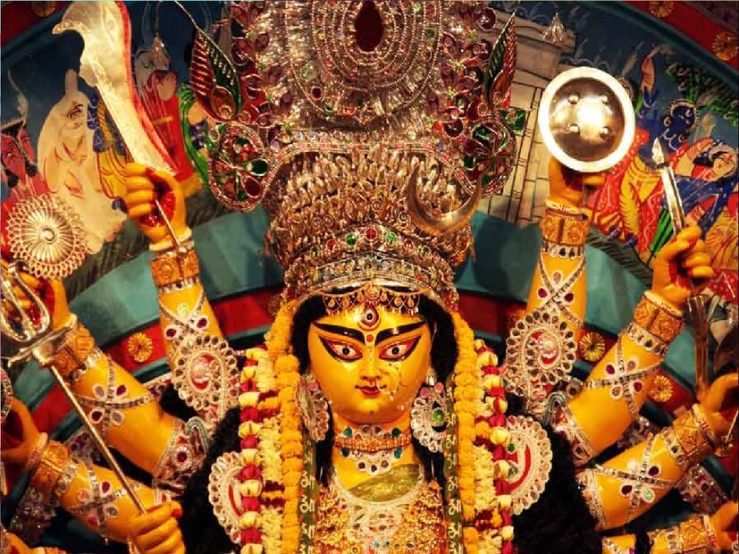 *চেয়ারম্যান বলেন, 'আমরা ১২টি রকেট বাস পেয়েছি। এগুলোর মধ্যে ছ'টি এবং ছ'টি নন-এসি বাস রয়েছে। এগুলোর মধ্যে পুজোর আগে তিনটি করে বাস শিলিগুড়ি-কলকাতা এবং কোচবিহার-কলকাতা রুটে দেওয়া হবে।