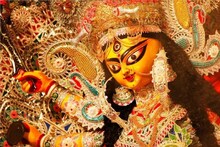 পুজোর  দিনগুলোতে রঙই বদলে দিতে পারে আপনার ভাগ্য! কোন দিন পরবেন কোন রঙ? জেনে নিন.