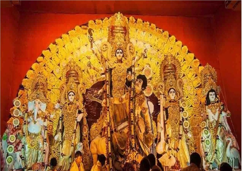 এ বছরের দুর্গা অষ্টমী  কবে ও কখন?আশ্বিনের শুক্লা অষ্টমী তিথিতে দুর্গা অষ্টমী পালিত হয়। এ বছর দুর্গা অষ্টমী ১১ অক্টোবর শুক্রবার। ওই দিন কুমারী পুজো হবে৷ Photo- Representative