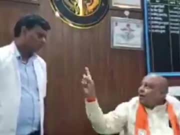 ১ টাকা ঘুষ নেওয়ার শাস্তি।