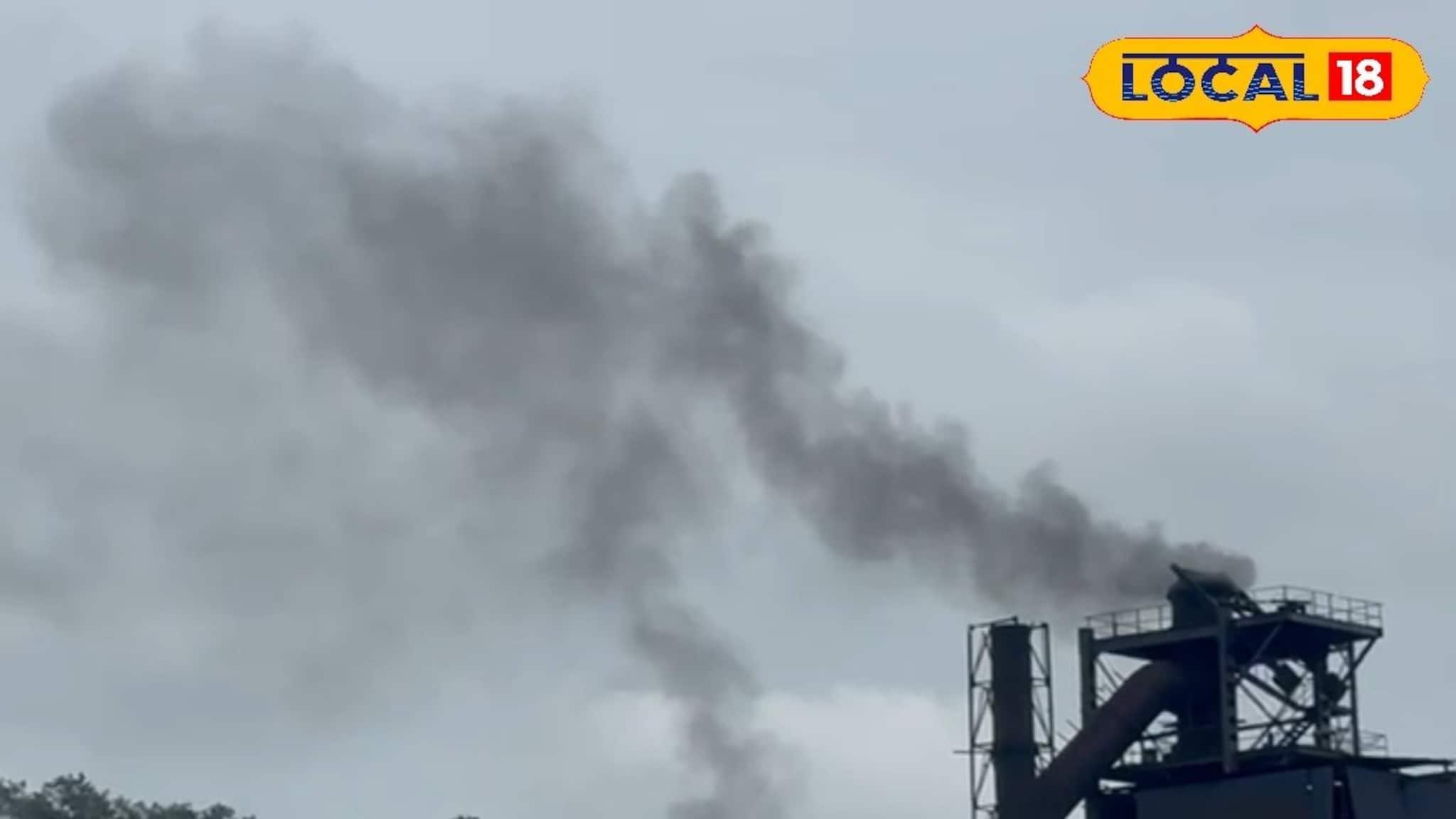 দূষণ নিয়ন্ত্রণে উদাসীন কারখানা কর্তৃপক্ষ, গ্রাম ছেড়ে যাওয়ার পরিস্থিতি এখানে