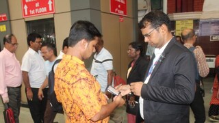 বিনা টিকিটের যাত্রী ধরে আয় এক কোটি টাকা
