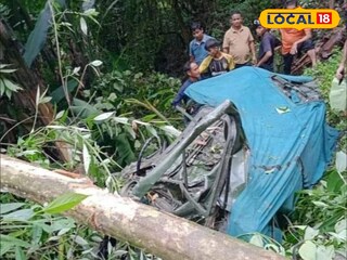 ভয়ঙ্কর পথ দুর্ঘটনায় মুহূর্তে সব শেষ...! 