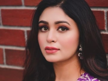 প্রিয়জনকে হারালে ঋতাভরী