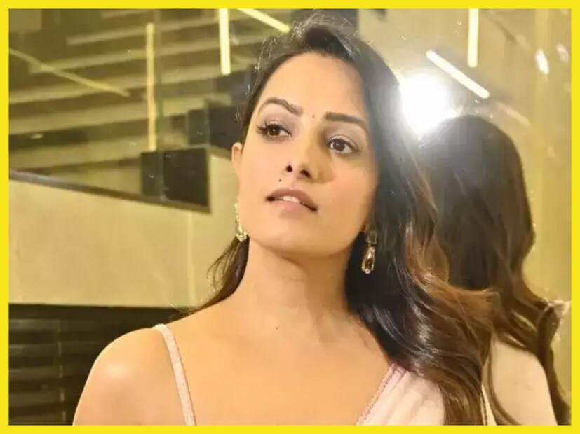 এমন নয় যে তাঁর বয়ফ্রেন্ড কাজ করতে বাধা দিয়েছেন ৷ রিলেশনশিপকেই বেশি গুরুত্ব দিয়েছিলেন অর্থাৎ প্রেমে পড়লে যা হয় ৷ ফাইল ছবি ৷