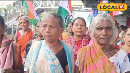 থালা হাতে বিক্ষোভ করছেন হকারদের পরিবার