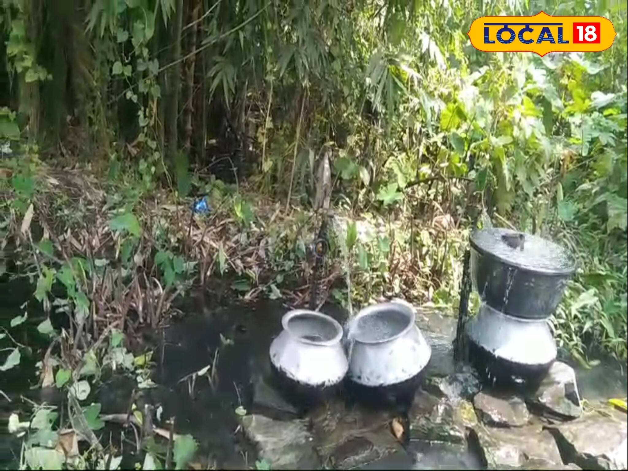 নিকাশি নালায় মশার আঁতুরঘর! প্রশাসন নীরব! ক্ষোভে ফুঁসছেন গ্রামবাসীরা