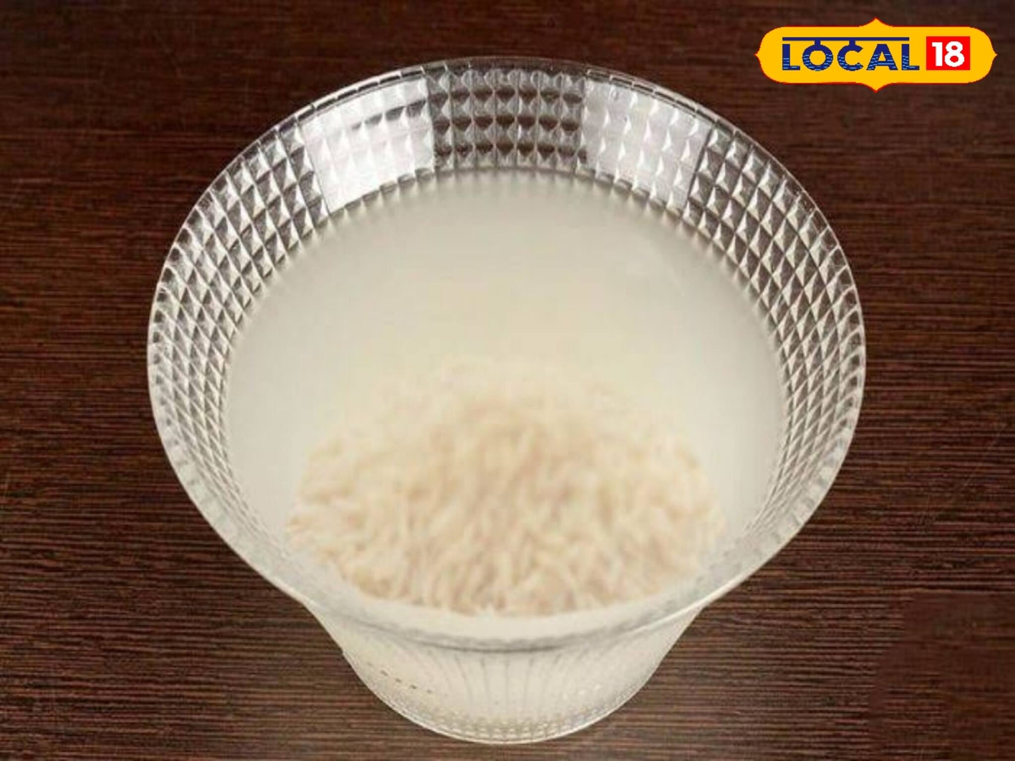 'গ্লাস স্কিন' পেতে এই এক কাপ জল, কী রয়েছে এতে? জানুন বিউটিশিয়ানের ম্যাজিক টিপস