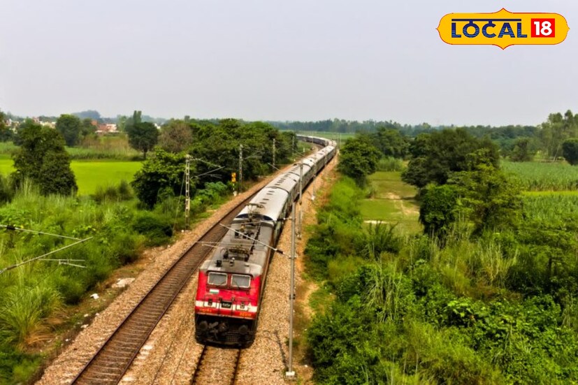 পুজোর সময় আরও কিছু ট্রেন চালানোর পরিকল্পনা রয়েছে বলে জানিয়েছেন উত্তর-পূর্ব সীমান্ত রেলের মুখ্য জনসংযোগ আধিকারিক,কপিঞ্জলকিশোর শর্মা।