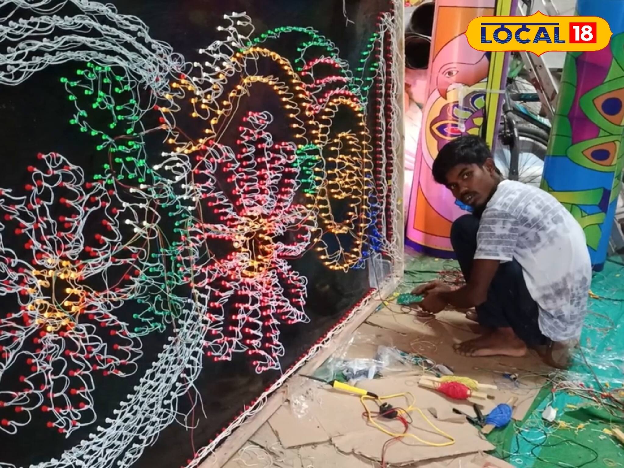 দুর্গাপুজো আসতেই ব্যস্ত এই শিল্পীরা, দেখুন