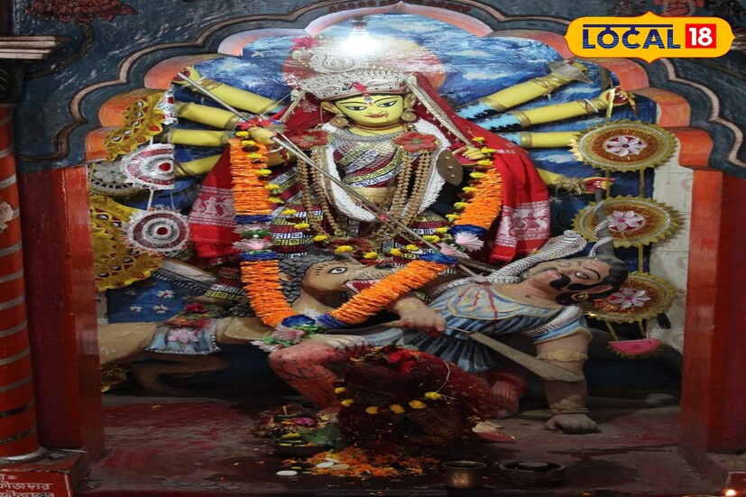 বিষ্ণুপুরের মল্ল রাজ পরিবারের ১০২৭ বছরের কূলদেবী মৃন্ময়ী