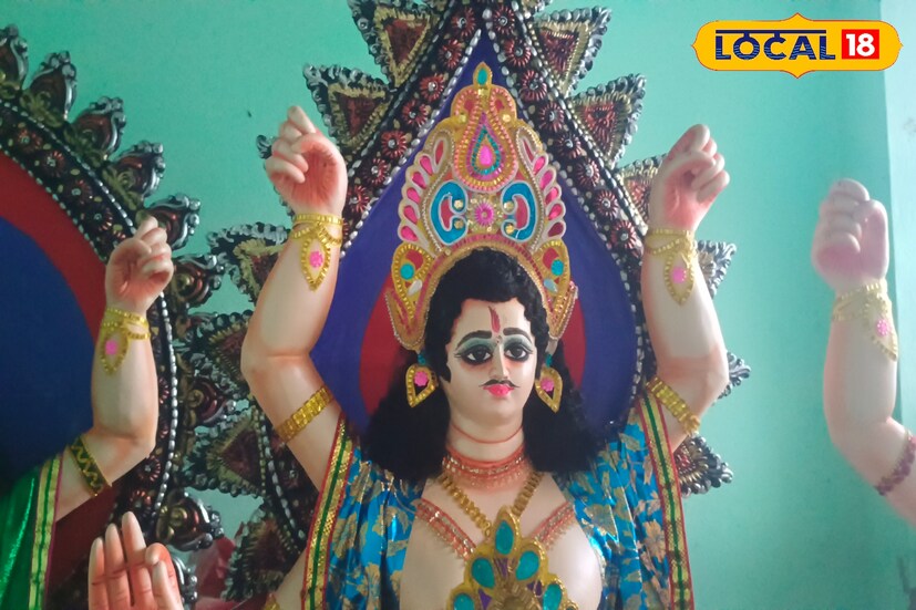 বিশ্বকর্মা পুজো মানেই উৎসবের শুরু। কিন্তু এই দিন সহজ চারটি টোটকা ফিরিয়ে দিতে পারে আপনার ভাগ্য। জানিয়েছেন জ্যোতিষ পন্ডিত পরান আচার্য্য।