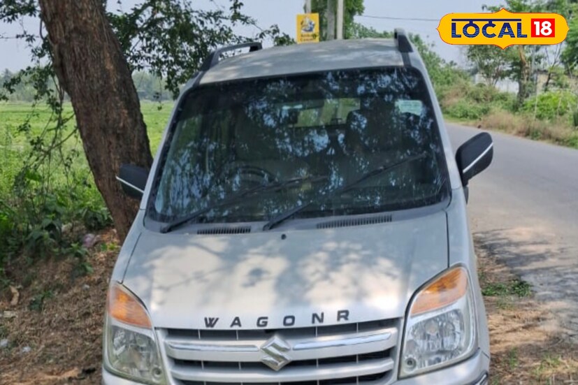 পরানবাবু জানিয়েছেন, এদিন আপনার বাইক, গাড়ি পরিষ্কার করে অবশ্যই পুজো করান। বিশ্বকর্মার নাম স্মরণ করে তাতে ফুল দিন। এরপর গাড়ি বা বাইকের সামনের ও পিছনের চাকায় দুটি লেবু রেখে গাড়িটি একবার চালিয়ে নিন। দেবশিল্পীর কৃপায় দুর্ঘটনা থেকে রক্ষা পাবেন।