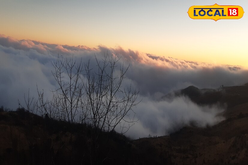 *সকাল থেকেই টানা বৃষ্টি, মেঘলা আকাশ,বৃষ্টির হাত থেকে রেহাই নেই, এই সপ্তাহেও টানা বৃষ্টি চলবে গোটা বাংলায়। দক্ষিণবঙ্গের মতো গতকাল রাত থেকেই ভারী বৃষ্টিপাত উত্তরবঙ্গেও, কিছু কিছু জায়গায় হালকা থেকে মাঝারি বৃষ্টিপাতের সম্ভাবনা।উত্তরবঙ্গে প্রত্যেকটি জেলাতেই দফায় দফায় চলবে হালকা থেকে মাঝারি বৃষ্টিপাত। *সকাল থেকেই টানা বৃষ্টি, মেঘলা আকাশ,বৃষ্টির হাত থেকে রেহাই নেই, এই সপ্তাহেও টানা বৃষ্টি চলবে গোটা বাংলায়। দক্ষিণবঙ্গের মতো গতকাল রাত থেকেই ভারী বৃষ্টিপাত উত্তরবঙ্গেও, কিছু কিছু জায়গায় হালকা থেকে মাঝারি বৃষ্টিপাতের সম্ভাবনা।উত্তরবঙ্গে প্রত্যেকটি জেলাতেই দফায় দফায় চলবে হালকা থেকে মাঝারি বৃষ্টিপাত।