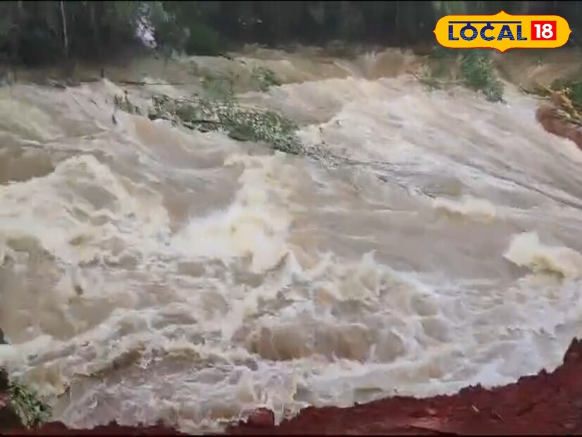 এদিকে এরইমধ্যে দক্ষিণ বঙ্গোপসাগরে শ্রীলঙ্কা উপকূলের কাছ থেকে প্রবল জোরে হাওয়ার প্রবাহ থাকবে৷ গড়ে ৩৫-৪৫ কিমি প্রতি ঘণ্টা গতিতে হাওয়া বইবে৷ হাওয়ার গাস্টিং স্পিড সর্বোচ্চ ৫৫ কিমি প্রতি ঘণ্টা হবে৷