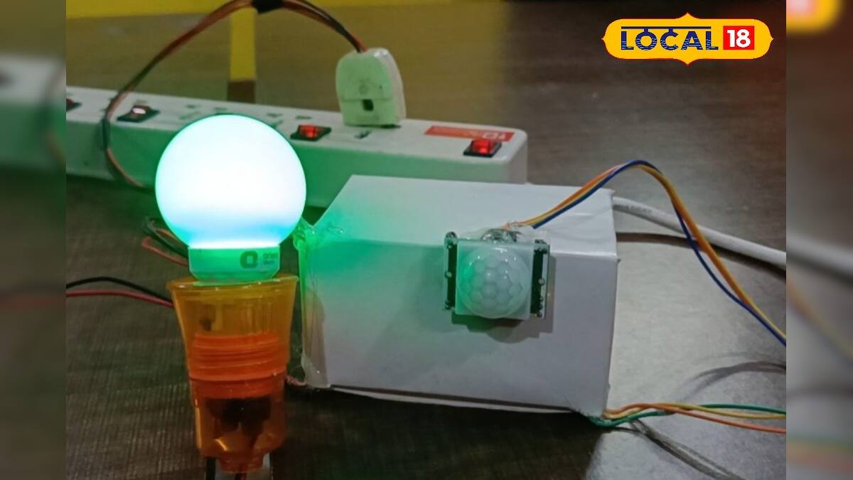 No Touch Switch: কারেন্ট অফ হলে সুইচে হাত না দিয়েই জ্বলবে আলো, মিরাকেল ছাত্রদের