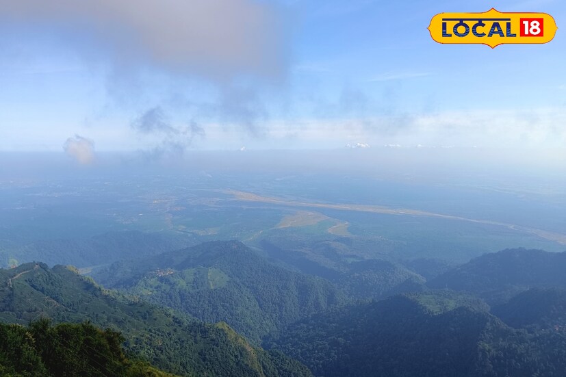 বুধবার দার্জিলিং, কালিম্পং, জলপাইগুড়ি, আলিপুরদুয়ার এবং কোচবিহার এই পাঁচ জেলাতেই হালকা থেকে মাঝারি বৃষ্টিপাতের সম্ভাবনা। বজ্রবিদ্যুৎসহ ভারী বৃষ্টিপাতের তেমন সম্ভাবনা নেই বলে জানিয়েছে আবহাওয়া দফতর।