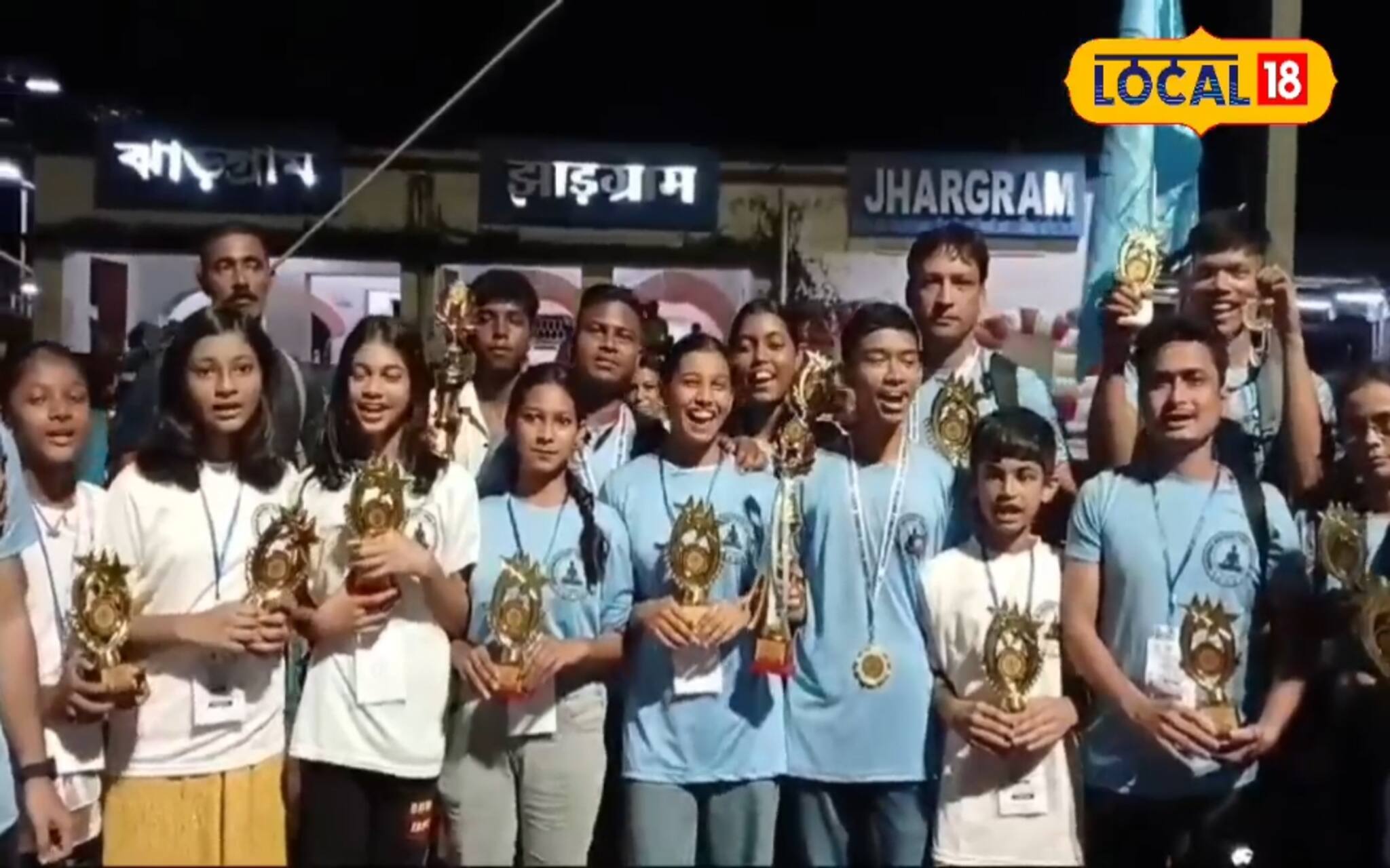 Jhargram News: রাজ্যস্তরের যোগাসন প্রতিযোগিতায় প্রথম স্থান! মোট ১৩ মেডেল নিয়ে নজির গড়ল ঝাড়গ্রাম