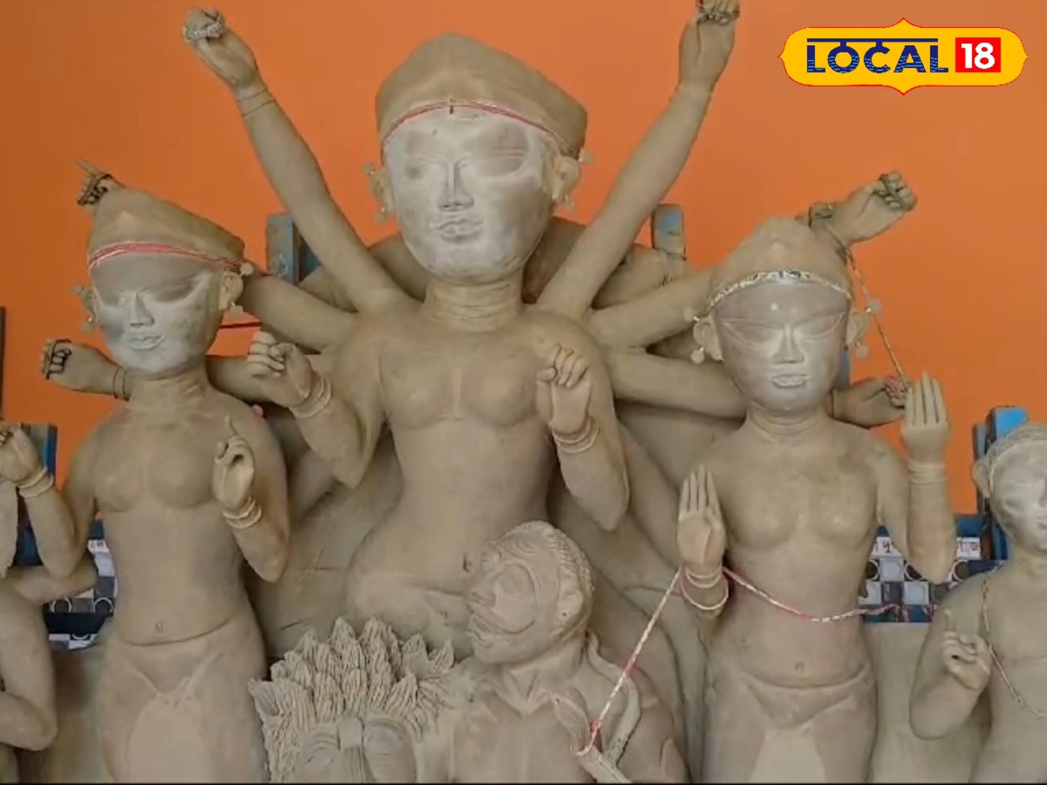 দুর্গাষষ্ঠীর ১৫ দিন আগে বোধন! তালপাতার পুঁথি পড়ে পালিত এই ঐতিহ্যবাহী দুর্গো‍ৎসব