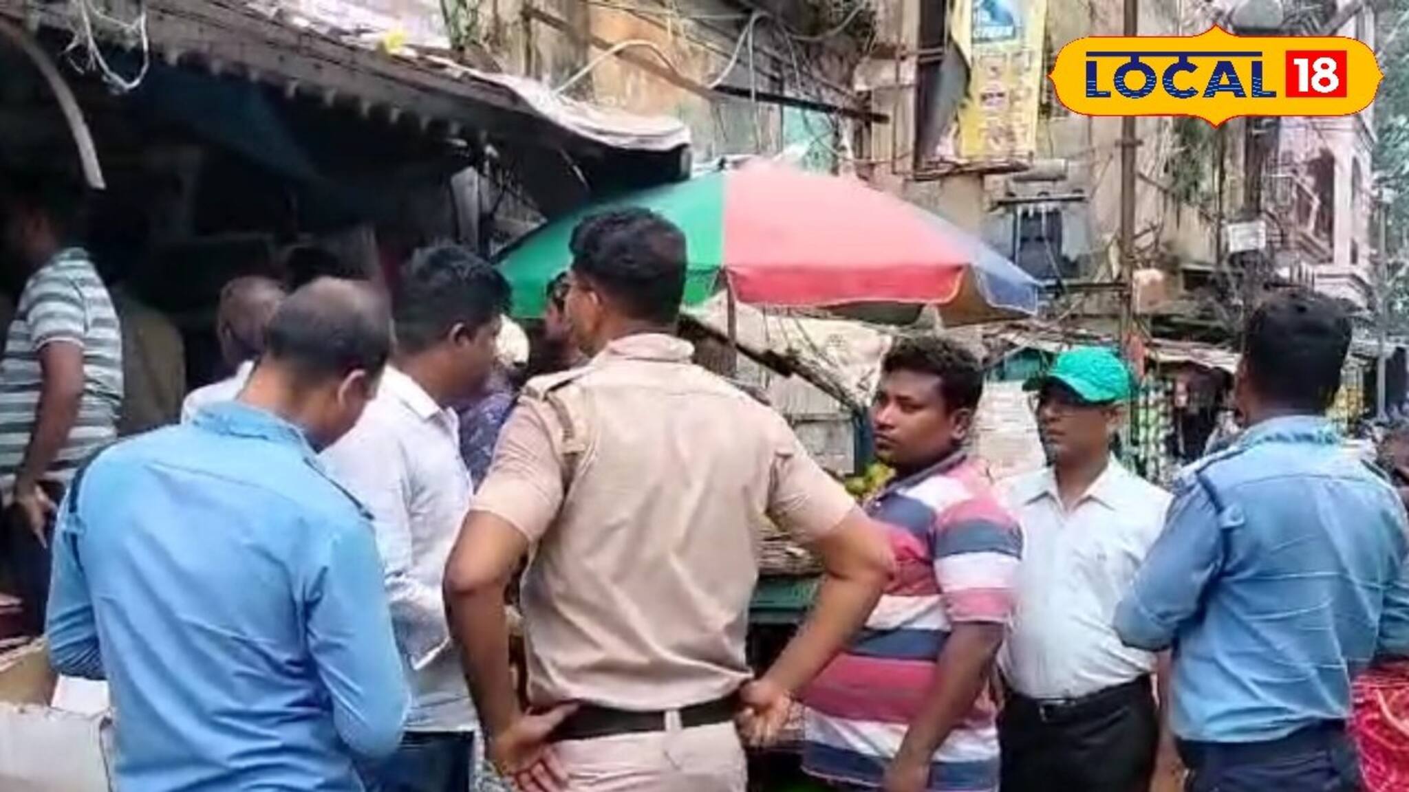 মেয়াদউত্তীর্ণ জিনিস বিক্রি হচ্ছে দোকানে, হাতেনাতে ধরলেন আধিকারিকরা! তারপর যা হল.