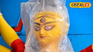 বৃষ্টিতে