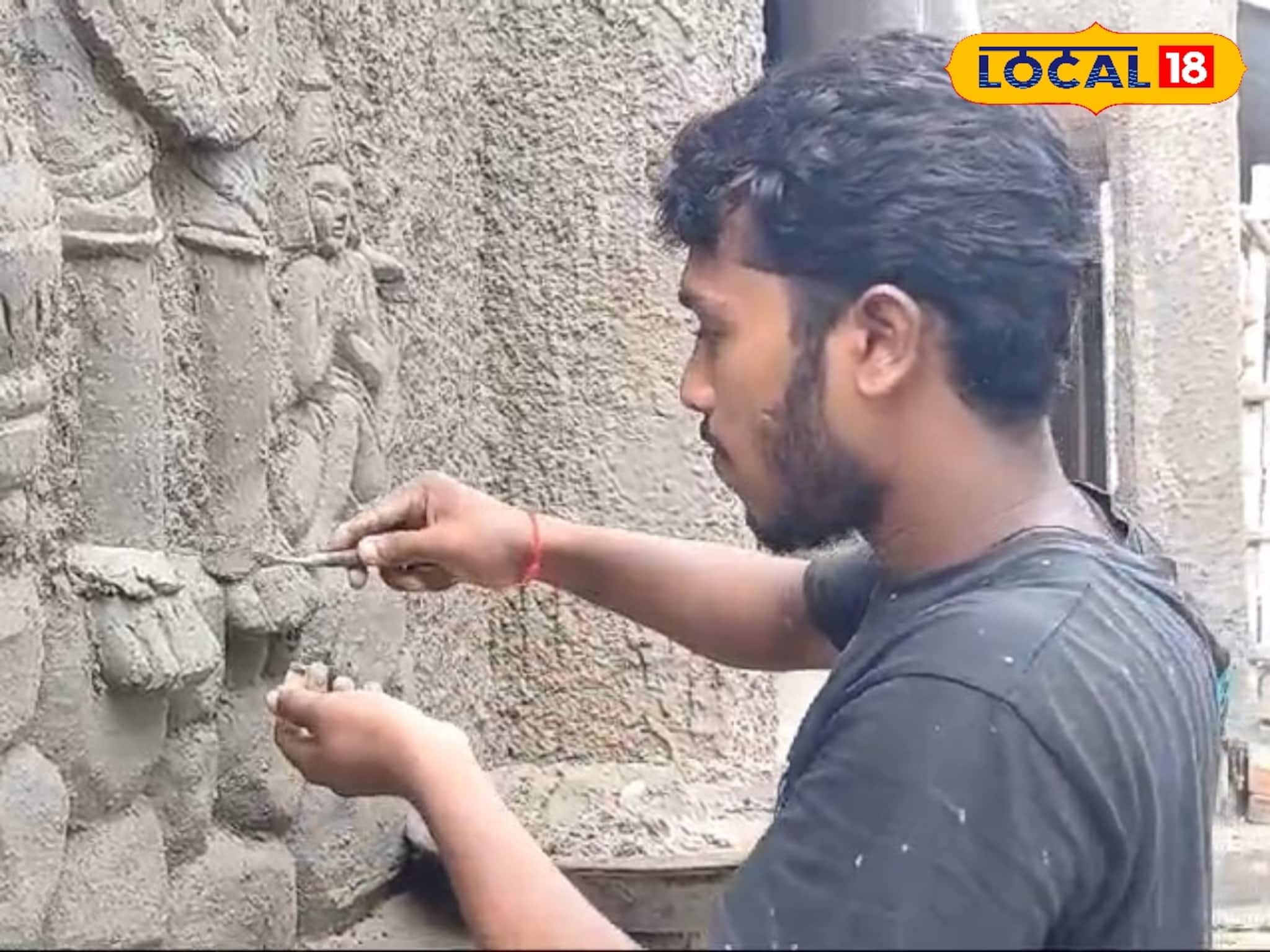 বাংলাদেশের শিল্পী হাতে তৈরি হচ্ছে চুঁচুড়ার নবীন সংঘের পুজো মন্ডপ