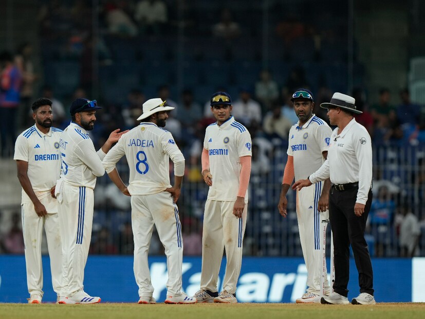 ভারত বনাম বাংলাদেশের দ্বিতীয় টেস্ট হবে কানপুরে। দ্বিতীয় টেস্টে ভারতের প্রথম একাদশ কেমন হবে তা নিয়ে এখন থেকেই জল্পনা শুরু হয়েছে। তার সবথেকে বড় কারণ হল চেন্নাই ও কানপুরের পিচ। (Photo Courtesy- AP)