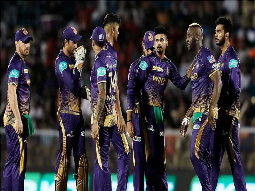 রিকি পন্টিং, জ্যাক কালিস ও কুমার সাঙ্গাকারার সঙ্গে কথা চলছিল কেকেআর ম্যানেজমেন্টের। তবে তাঁদের মধ্যে ২জনকে আর পাওয়া হচ্ছে না কেকেআরের। একজন, সাঙ্গাকারা, আরেকজন রিকি পন্টিং।