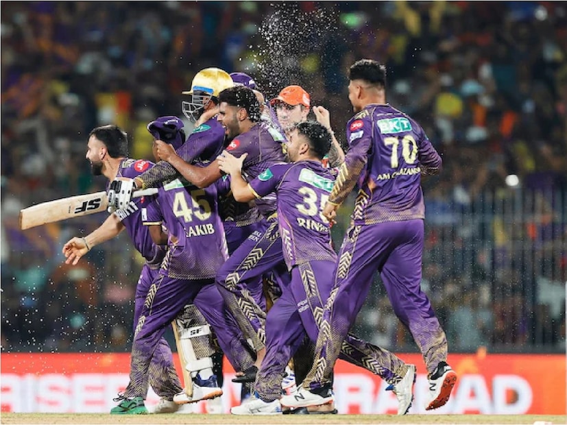 আইপিএলে বেশ কয়েকবছর টানা দিল্লি ফ্র্যাঞ্চাইজির হেড কোচ পদে থাকলেও সাফল্য আসেনি পন্টিংয়ের ঝুলিতে। তবে তাঁর যা ট্র্যাক রেকর্ড, তার উপর ভরসা করেছিল কেকেআর। আর তাই পন্টিংয়ের সঙ্গে কথা বলতে শুরু করেছিল কলকাতা।