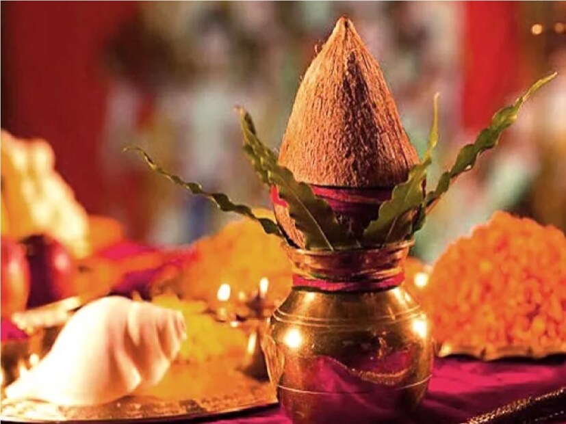 এই সূর্যগ্রহণ ভারতীয় সময় রাত ৯:১৪ এ শুরু হতে চলেছে এবং ৩ অক্টোবর ভোর ০৩:১৭ এ শেষ হবে। এছাড়াও ৩ অক্টোবর শারদীয়া নবরাত্রির  কলস স্থাপন রয়েছে। তবে ভারতে এই সূর্যগ্রহণ দেখা যাচ্ছে না। এ কারণে কোনো প্রভাব পড়বে না। অতএব, ঘট স্থাপনের জন্য একই শুভ সময়ে ঘট স্থাপন করুন।