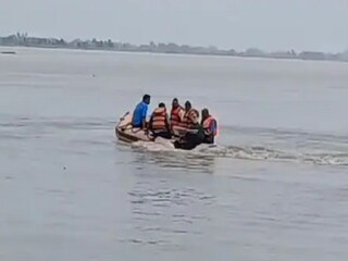 কানপুরের গঙ্গায় তলিয়ে গেলেন স্বাস্থ্য দফতরের ডেপুটি ডিরেক্টর