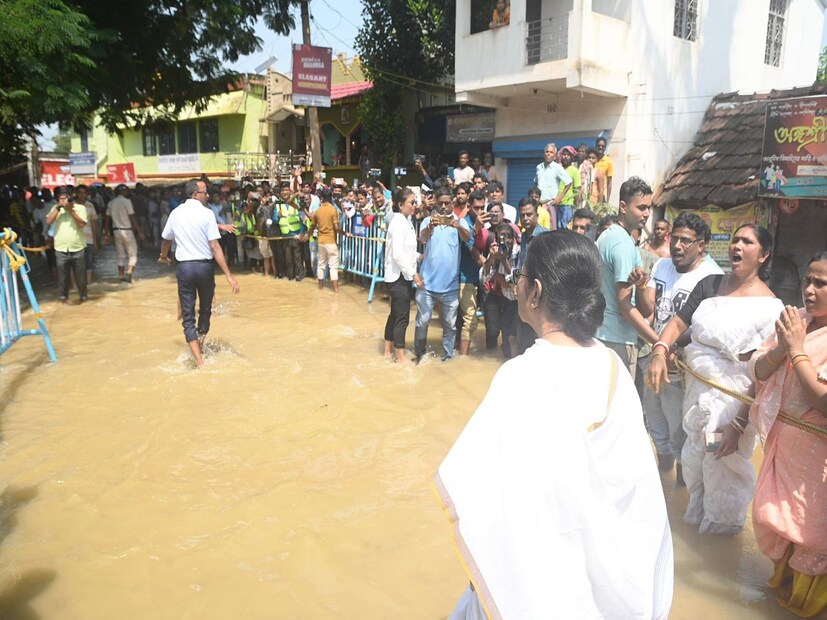 না জানিয়ে জল ছাড়ছে ডিভিসি, ফের দামোদর ভ্যালি কর্পোরেশনকে তোপ মুখ্যমন্ত্রী মমতা বন্দ্যোপাধ্যায়ের। 