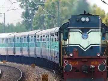 বদলেছে দার্জিলিং মেল-পদাতিক-সহ একাধিক ট্রেনের সময়সূচি, কেন? নতুন টাইমটেবিল জানুন