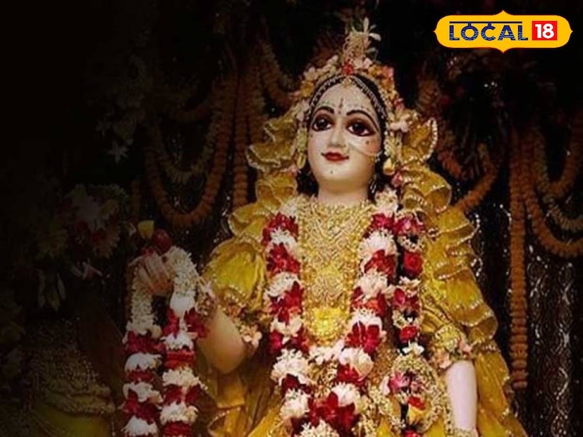 রাত পোহালেই বুধবার রাধাষ্টমী। ভাদ্রমাসের শুক্লাপক্ষের অষ্টমী তিথিতে পালিত হয় শ্রীরাধার আবির্ভাব তিথি। প্রচলিত বিশ্বাস, এই তিথিতে আবির্ভূত হন রাধিকা। এই পুণ্যতিথিতে পালনীয় কিছু রীতিনীতি আছে। মনে করা হয়, সেগুলি পালন করলে জীবনে অর্থ ও সৌভাগ্য বর্ষিত হবে। দূর হবে নেগেটিভ শক্তি। বলছেন জ্যোতিষ বিশারদ কৃষ্ণকুমার ভার্গভ।