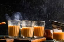 প্ল্যাটফর্মে আগুন জ্বালিয়ে রান্না করা, চা তৈরি নিষিদ্ধ! কড়া পদক্ষেপ পূর্বরেলের