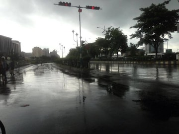 দুর্যোগ আর কতদিন? শুক্রবার রাজ্যের কোথায় কোথায় বৃষ্টি? ভিজবে কলকাতাও? জানুন